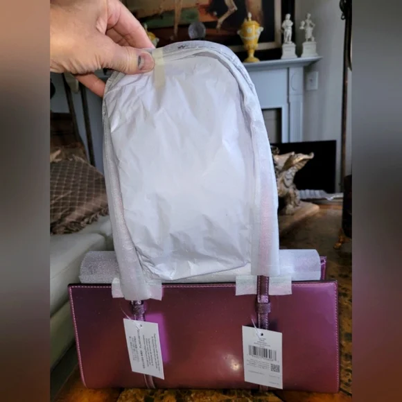 Kate Spade Purple Handbag/crossbody NWT R $329 - Picture 2 of 8
